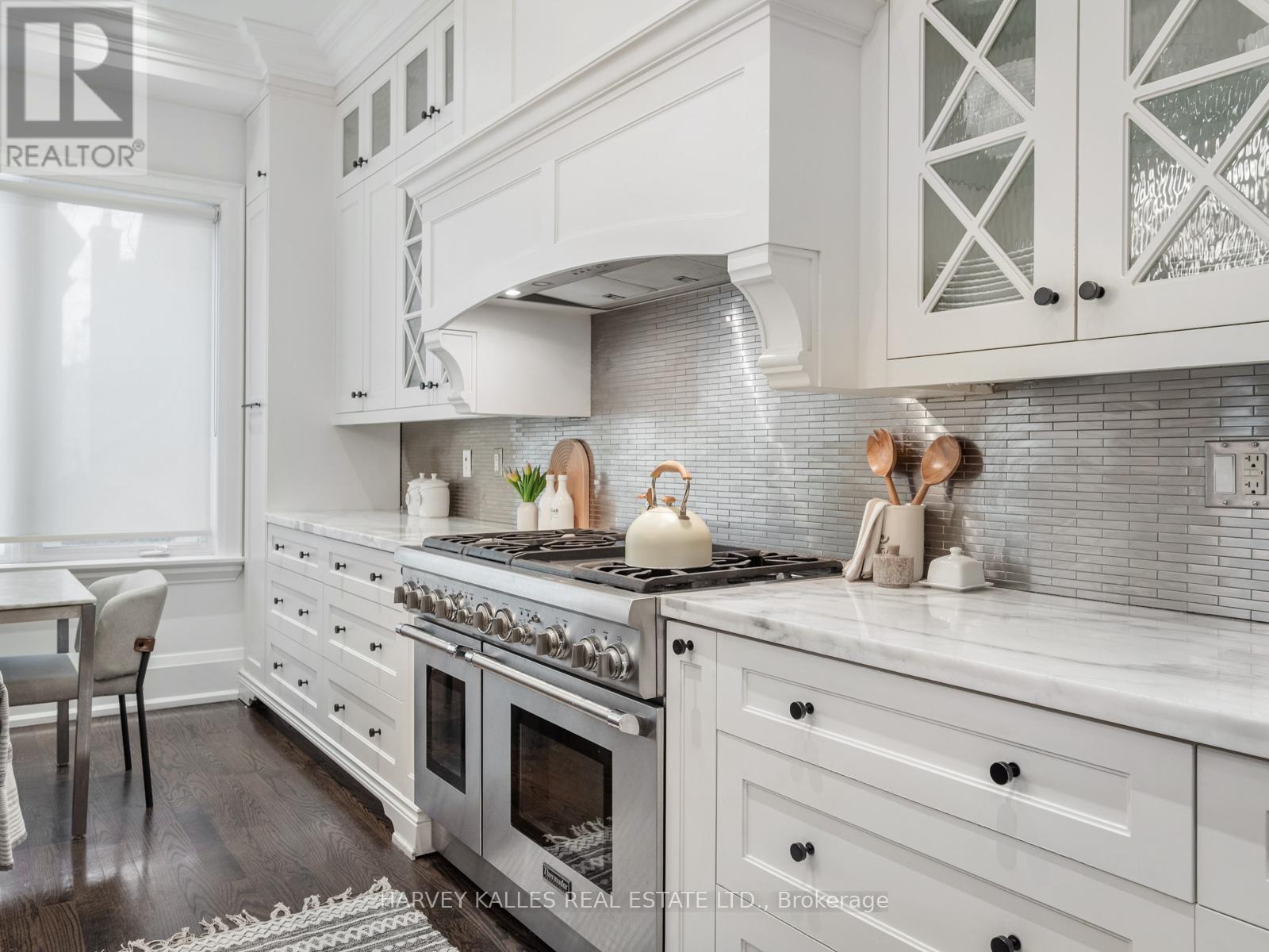 190 CARMICHAEL AVENUE