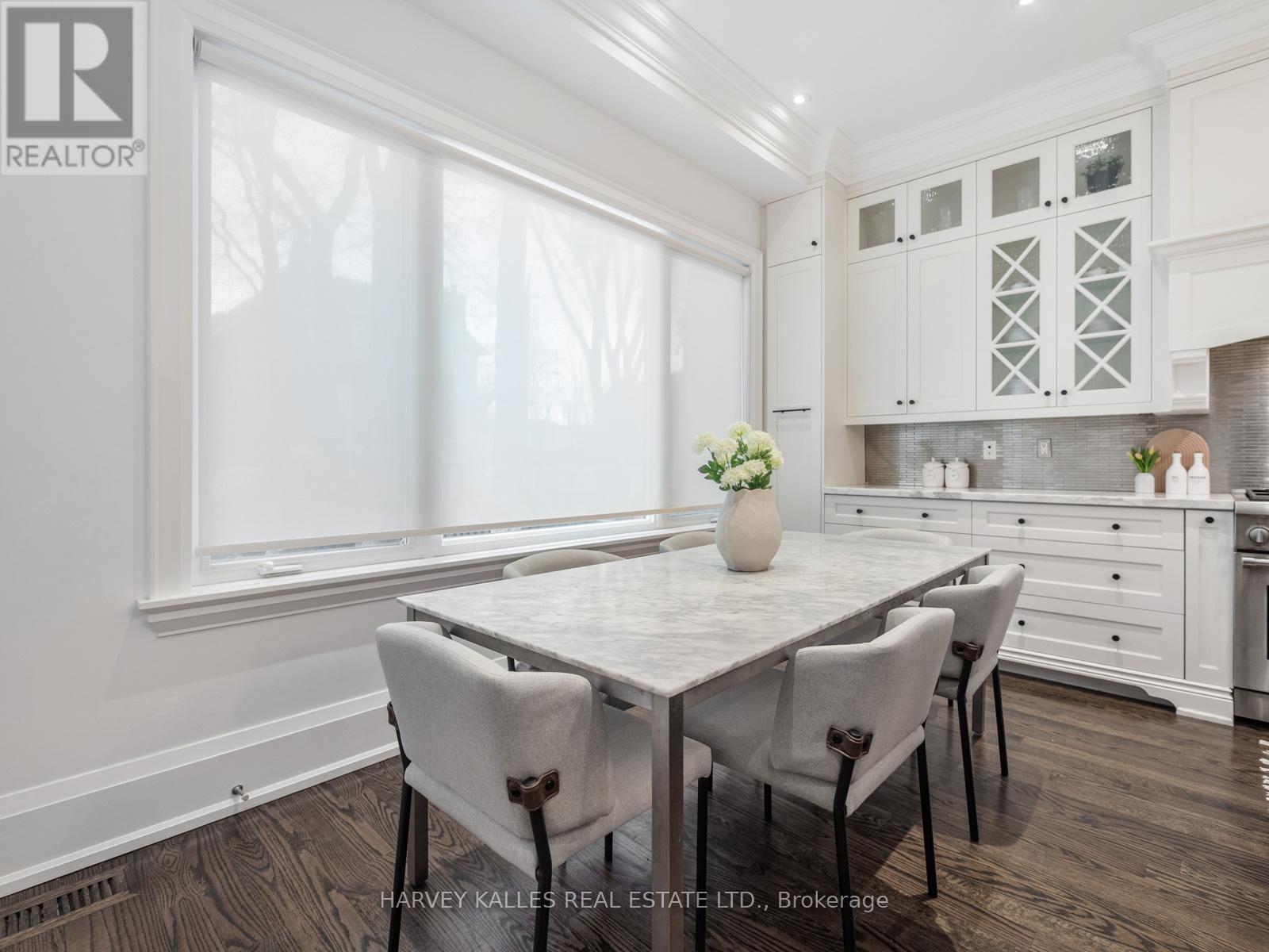 190 CARMICHAEL AVENUE