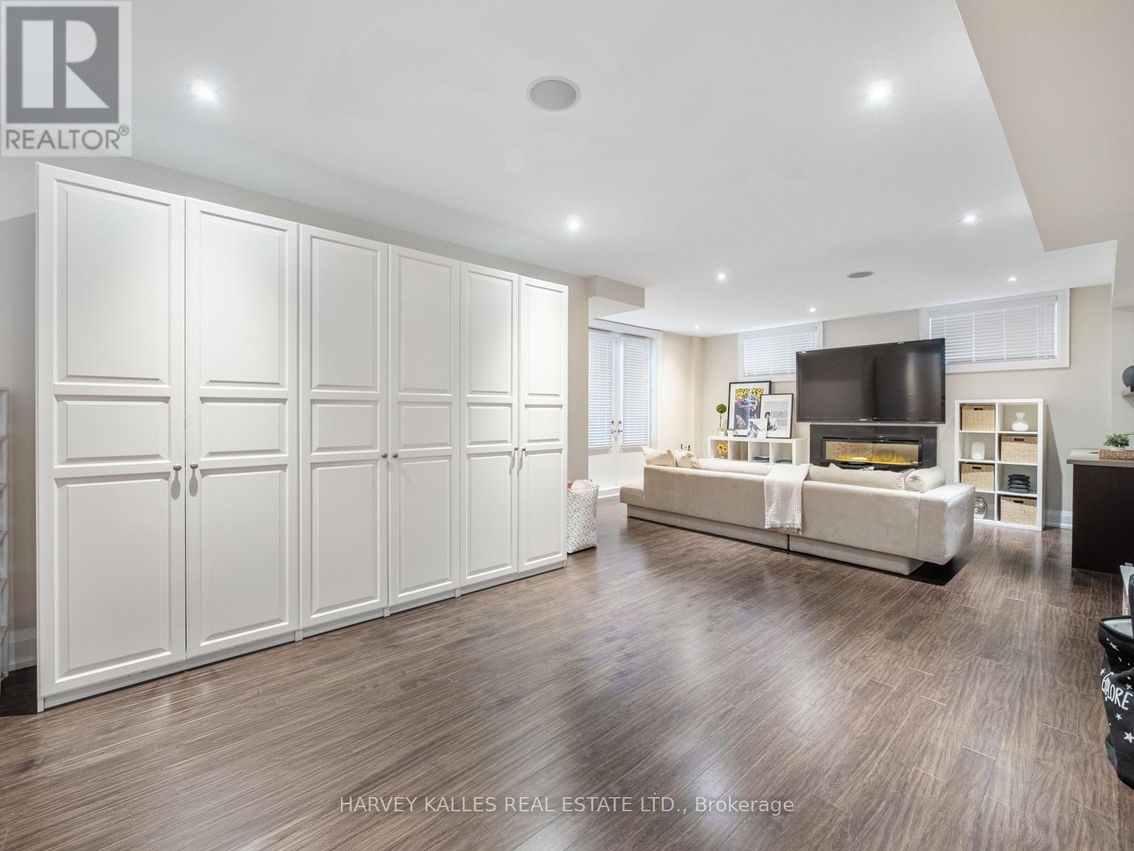 190 CARMICHAEL AVENUE