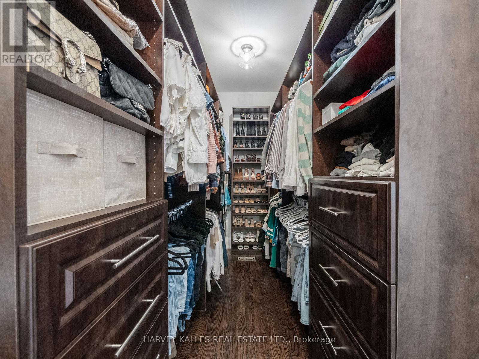 190 CARMICHAEL AVENUE