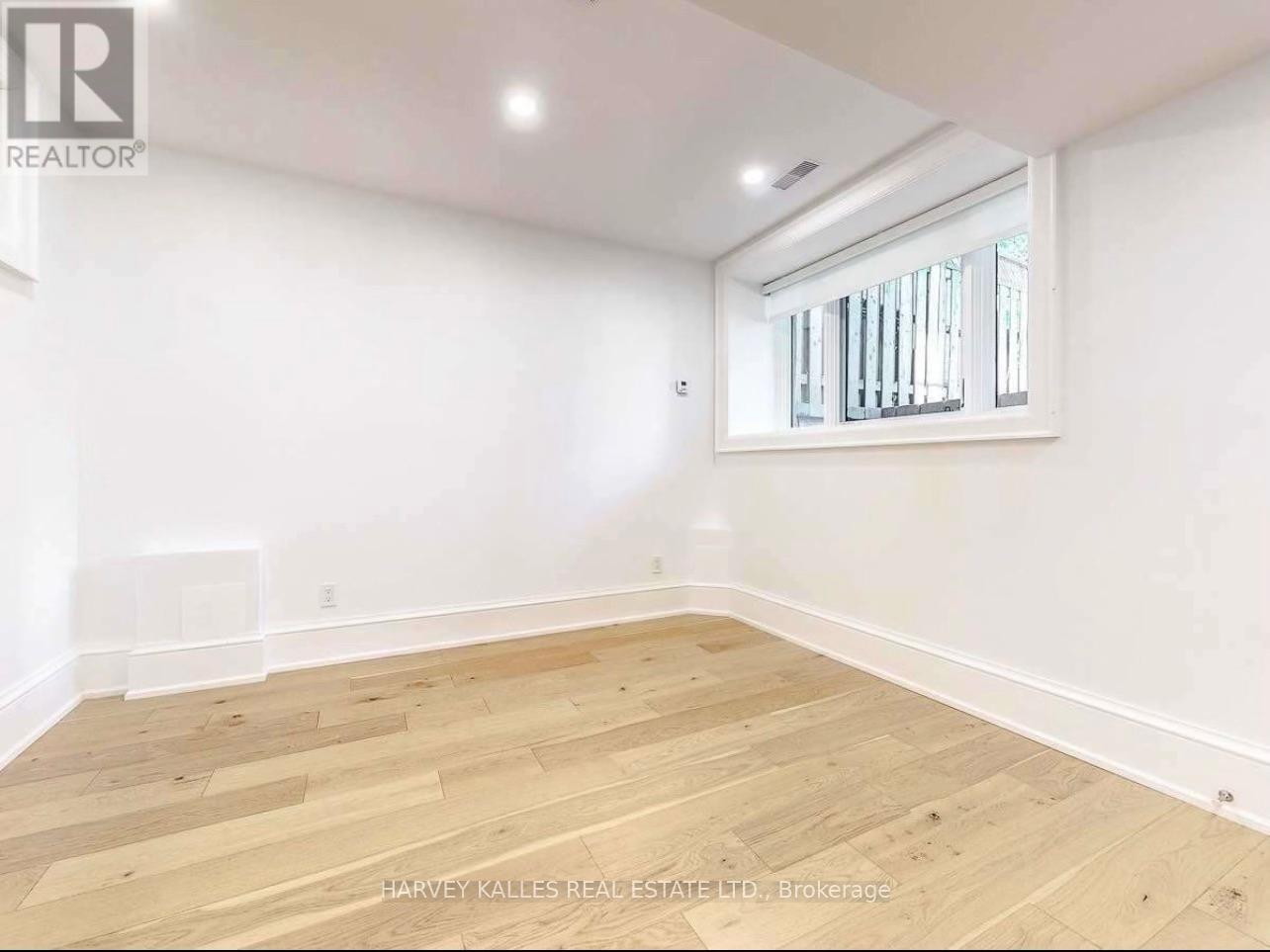 LOWER - 10 DUGGAN AVENUE