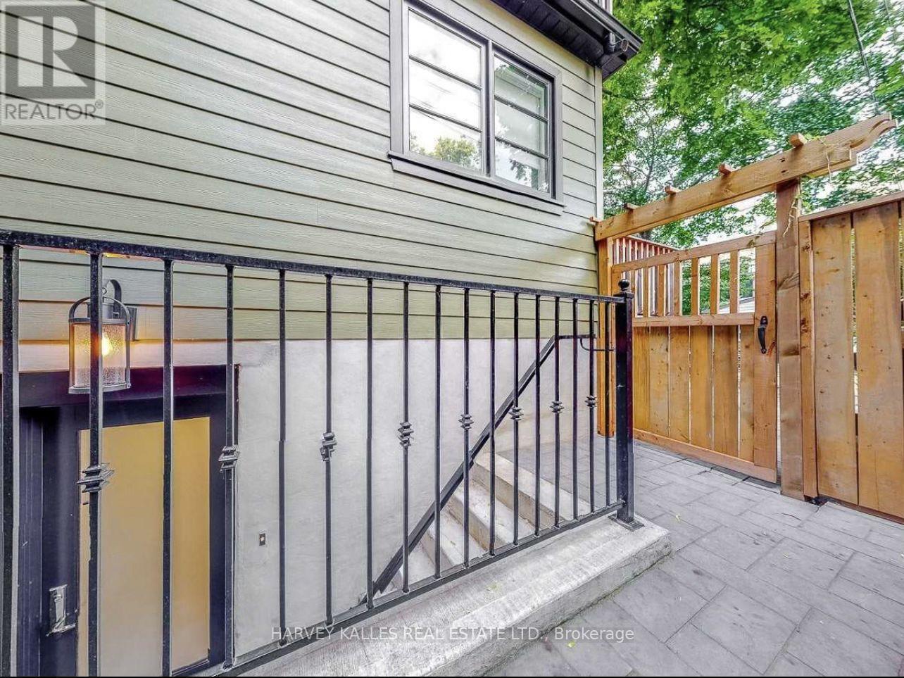 LOWER - 10 DUGGAN AVENUE