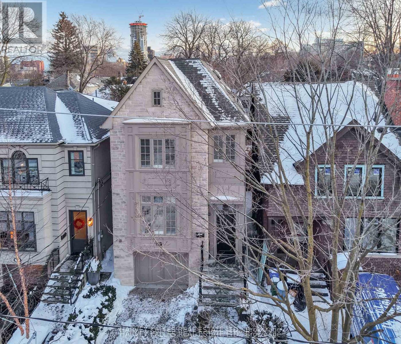 39 GORMLEY AVENUE