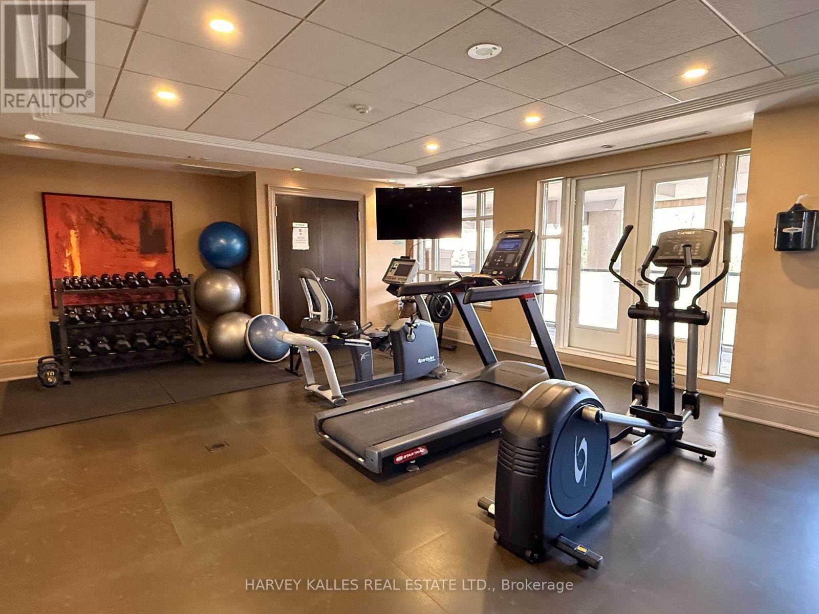 317 - 1717 AVENUE ROAD