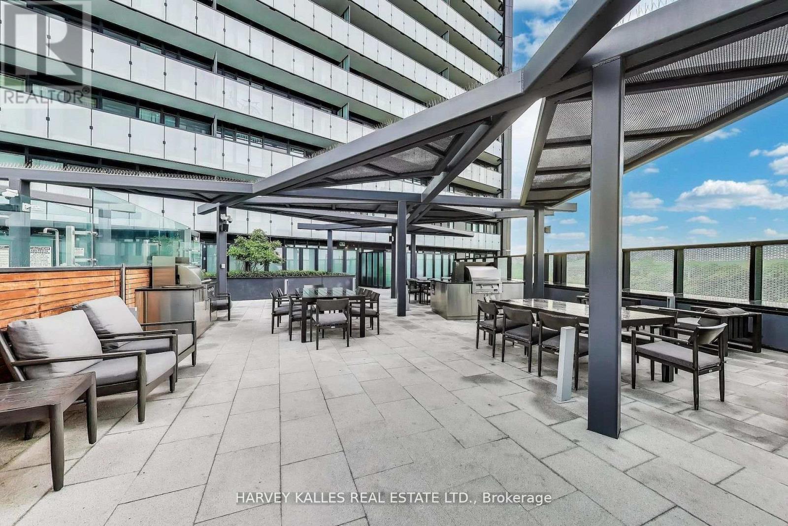 515 - 585 BLOOR STREET E