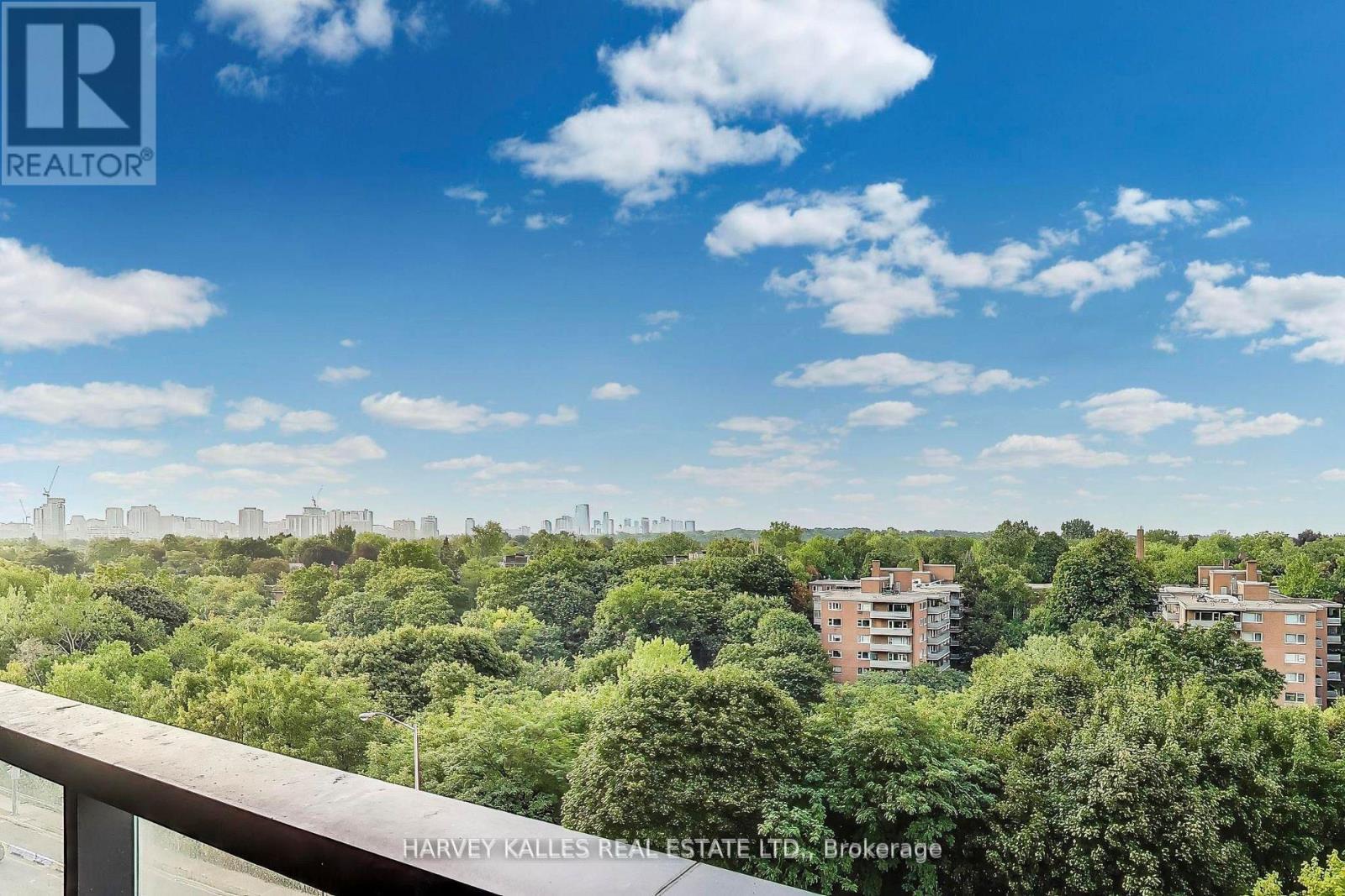 515 - 585 BLOOR STREET E