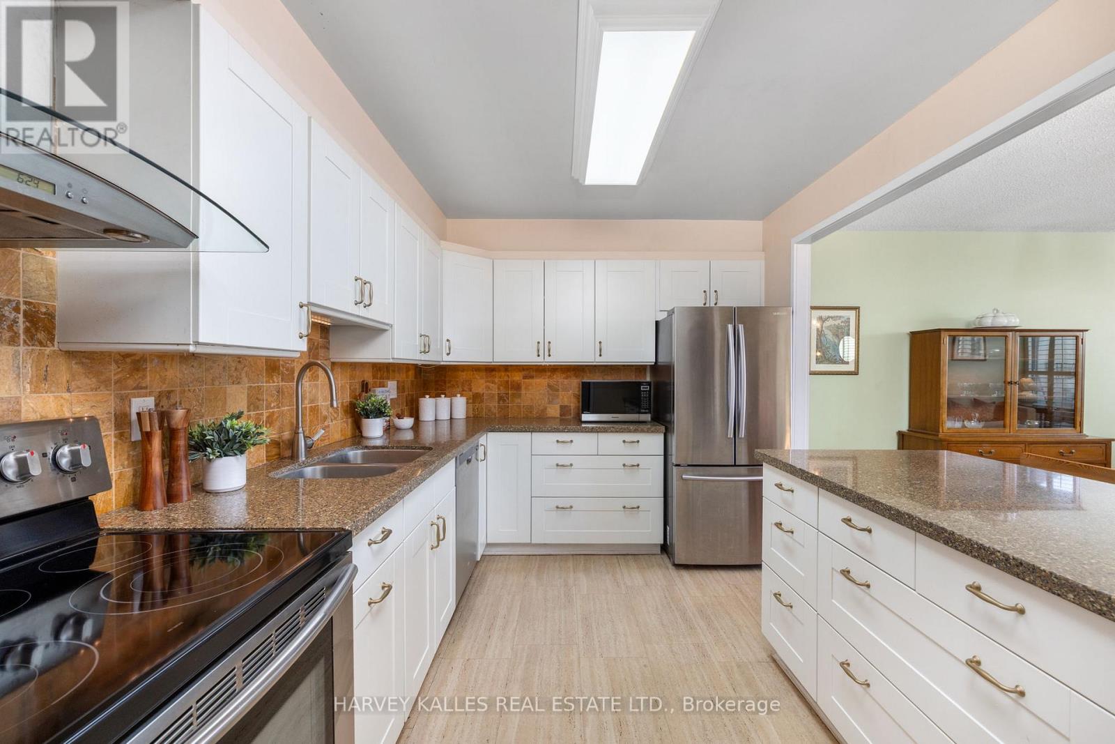 504 - 10 FASHION ROSEWAY