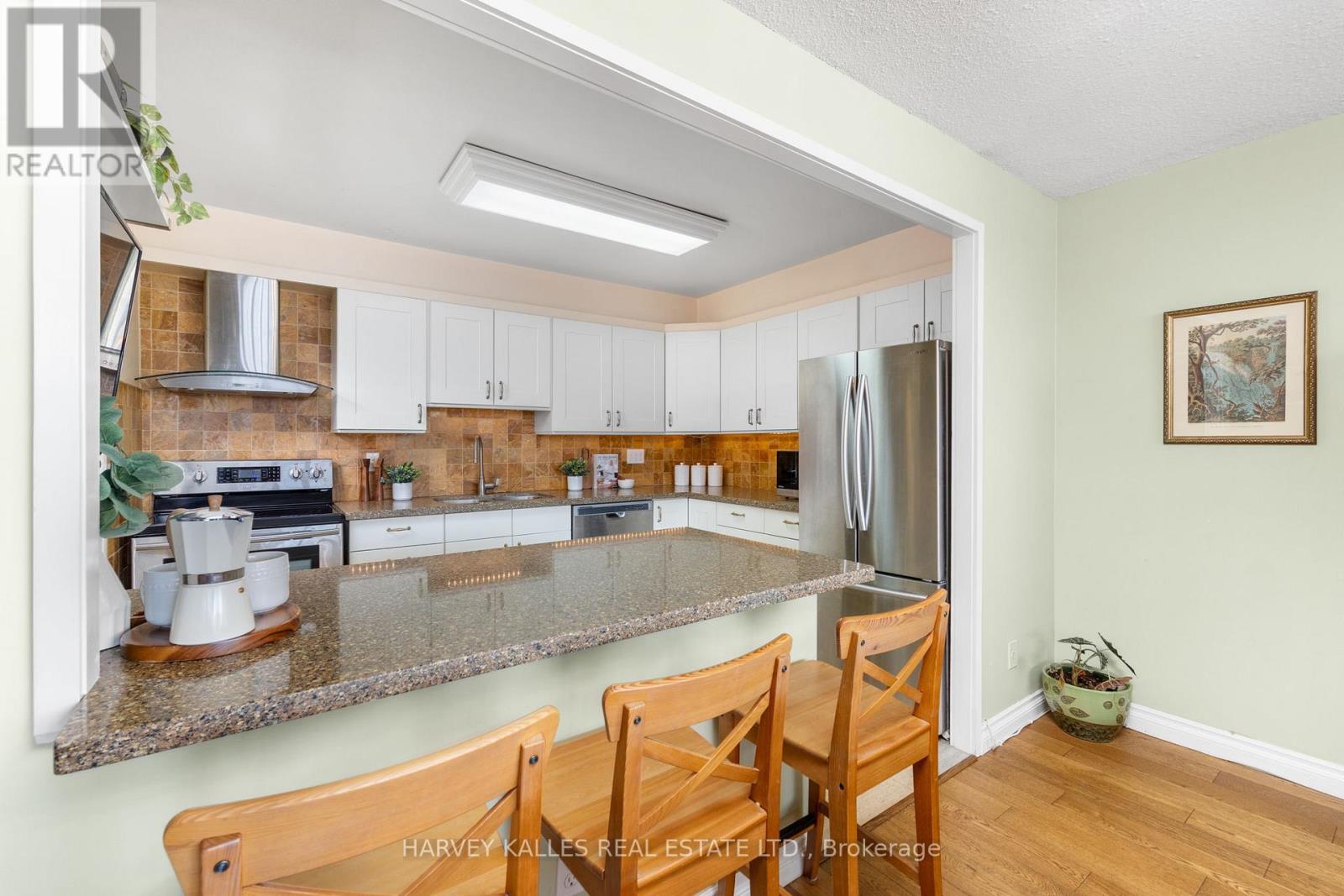 504 - 10 FASHION ROSEWAY