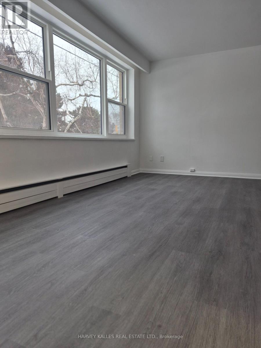 102 - 125 SHELBORNE AVENUE