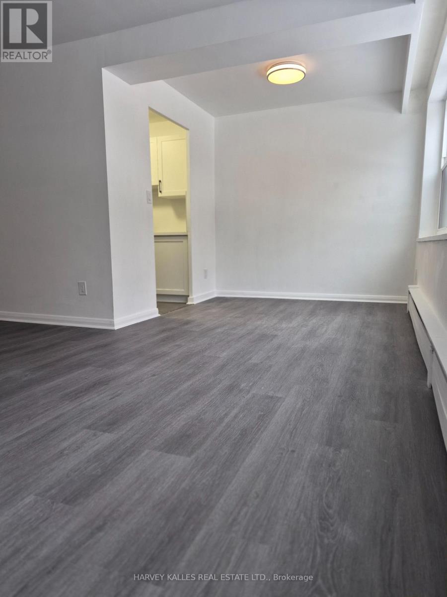 102 - 125 SHELBORNE AVENUE