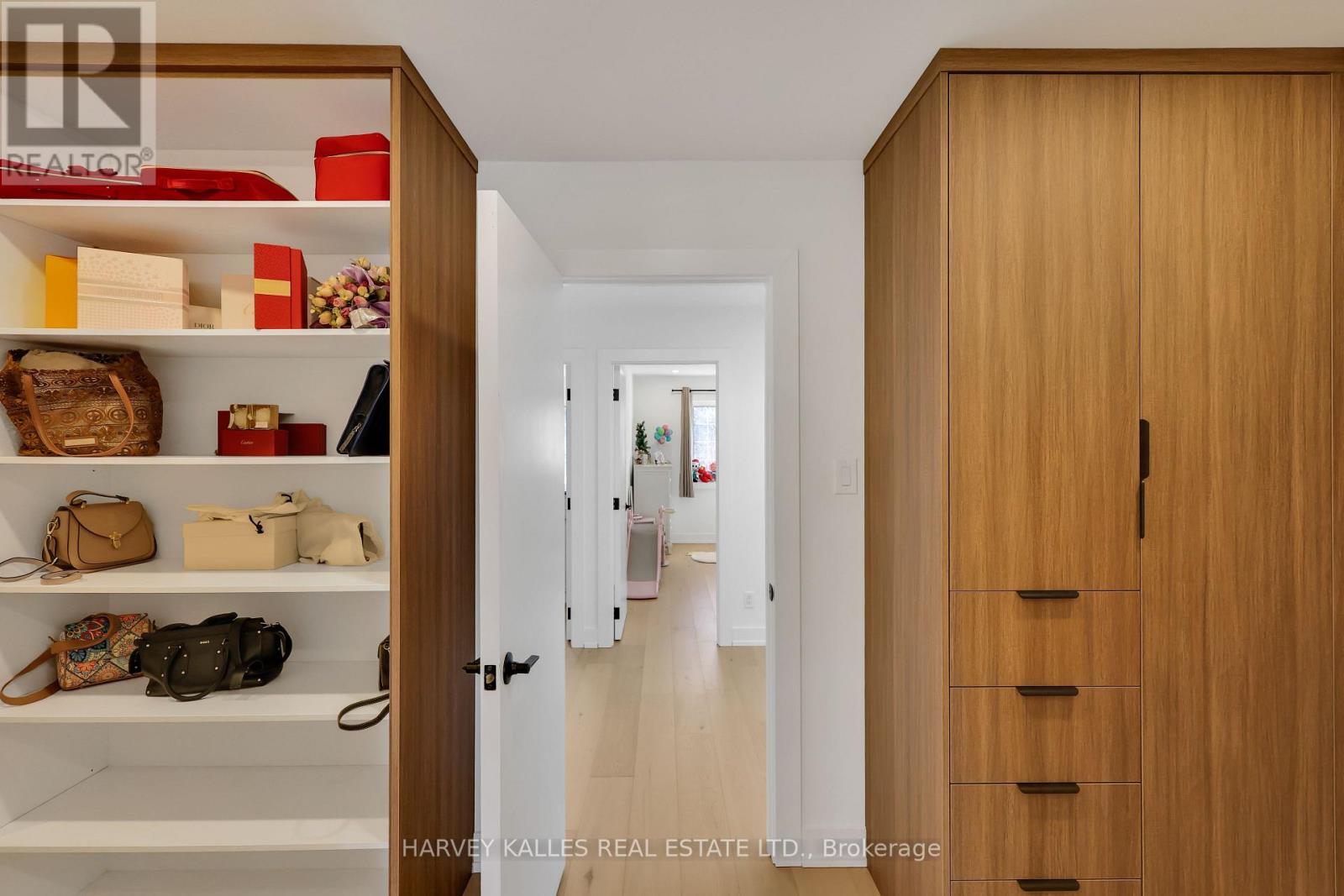 207 SUTHERLAND DRIVE