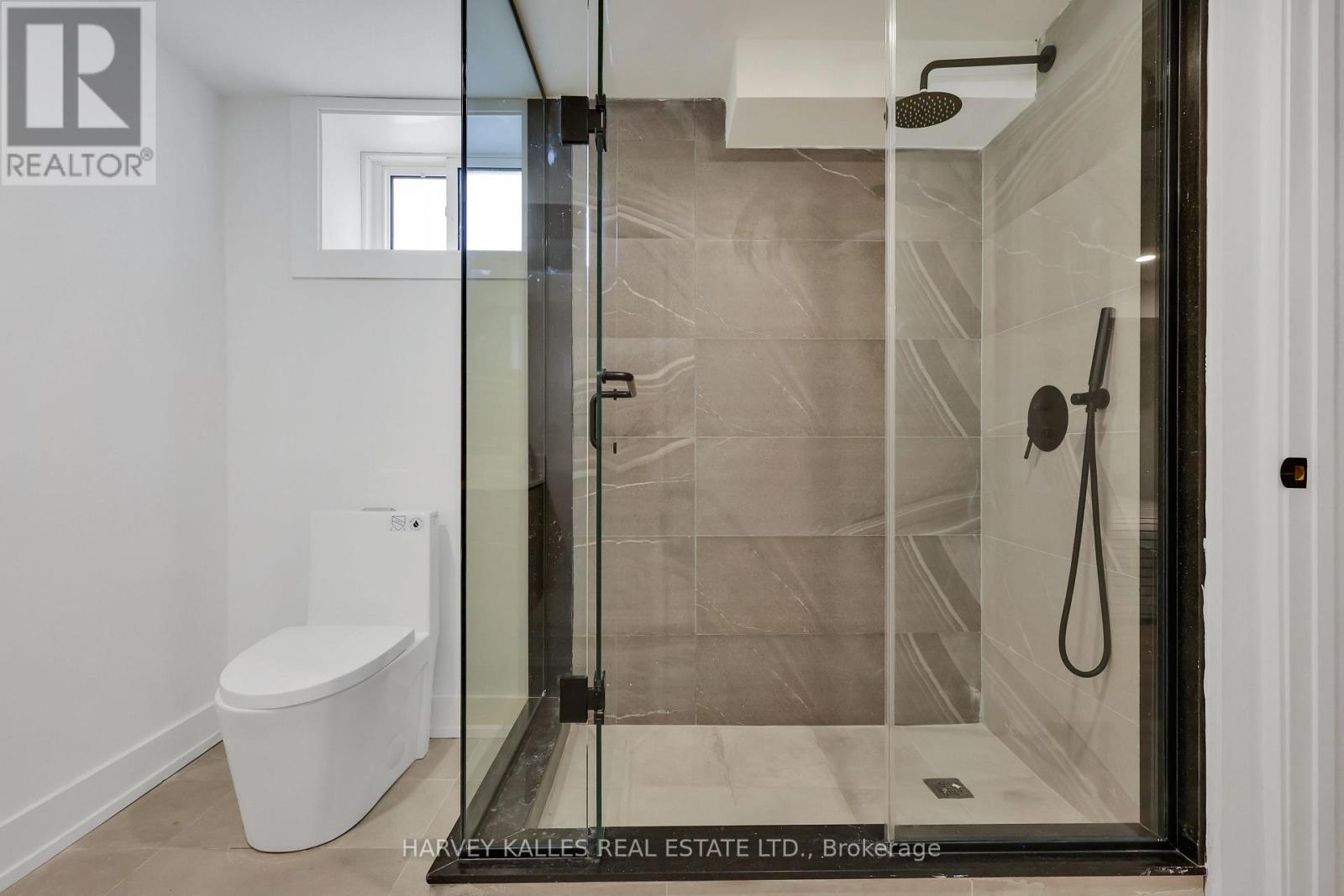 207 SUTHERLAND DRIVE