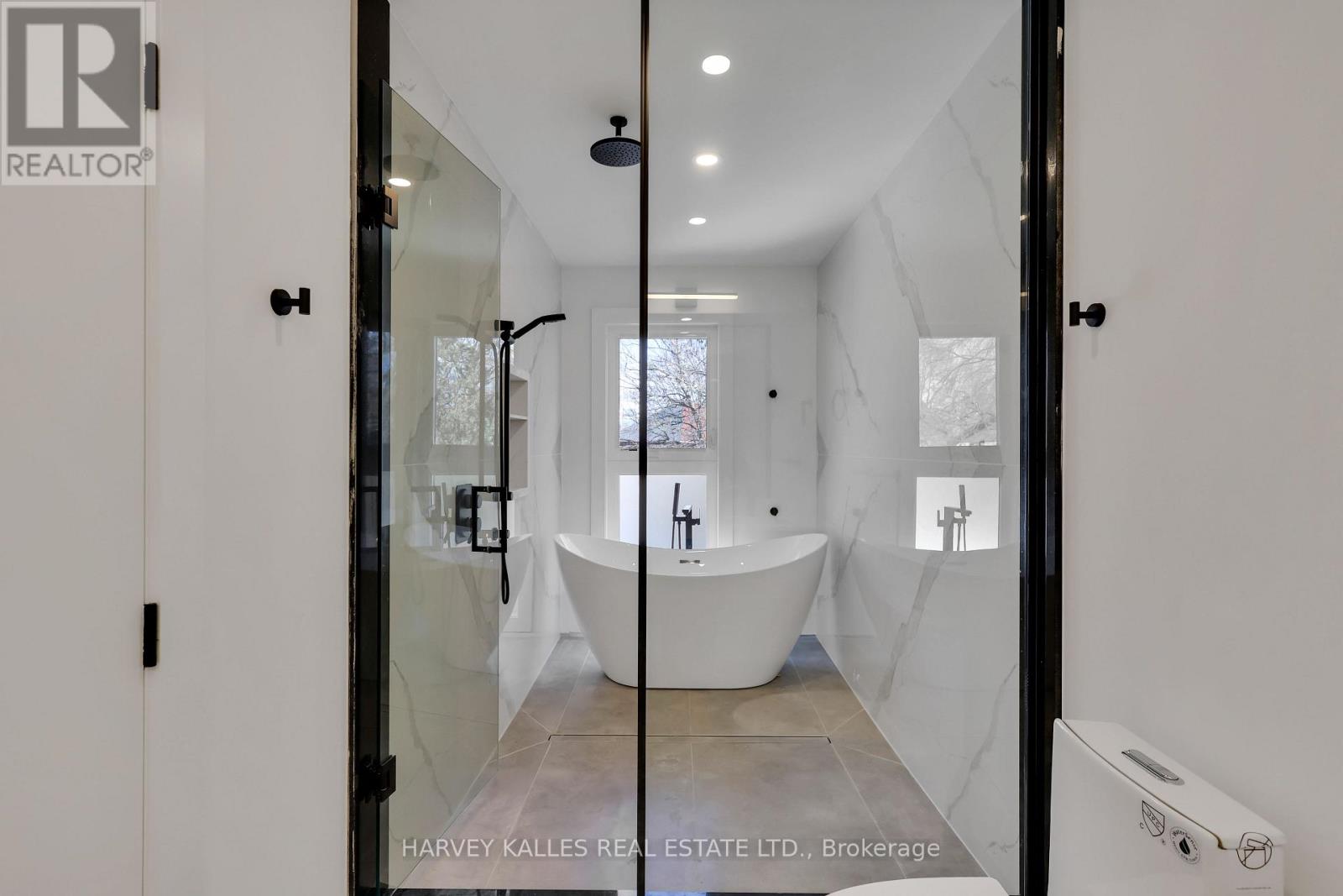 207 SUTHERLAND DRIVE