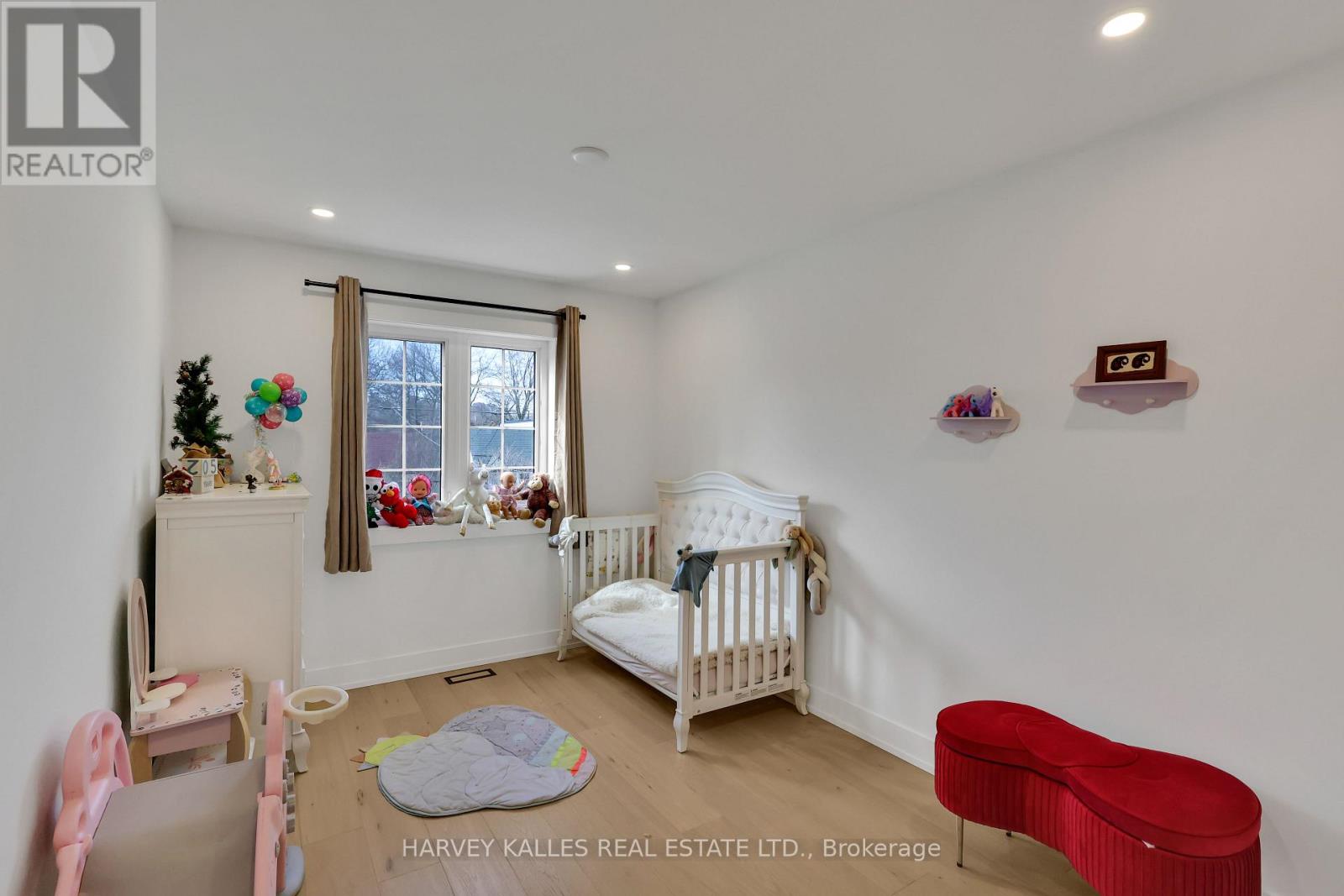 207 SUTHERLAND DRIVE