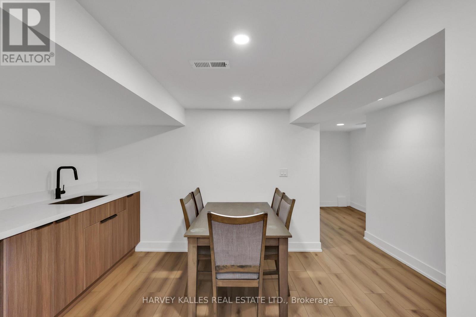 207 SUTHERLAND DRIVE