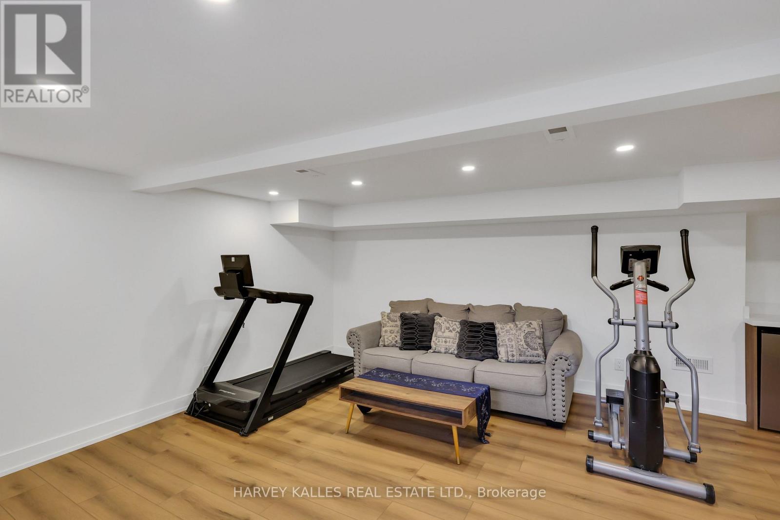 207 SUTHERLAND DRIVE