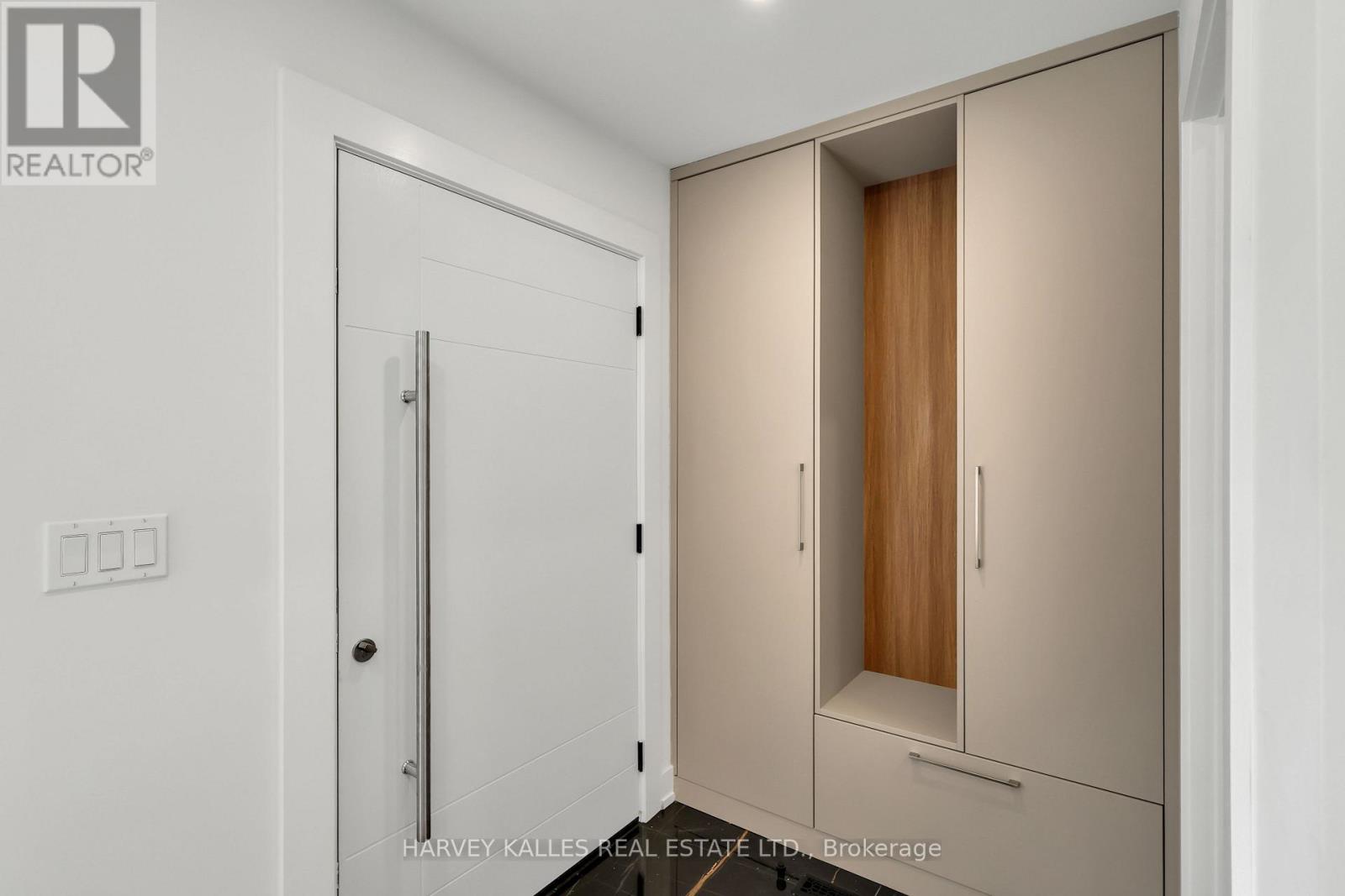 207 SUTHERLAND DRIVE