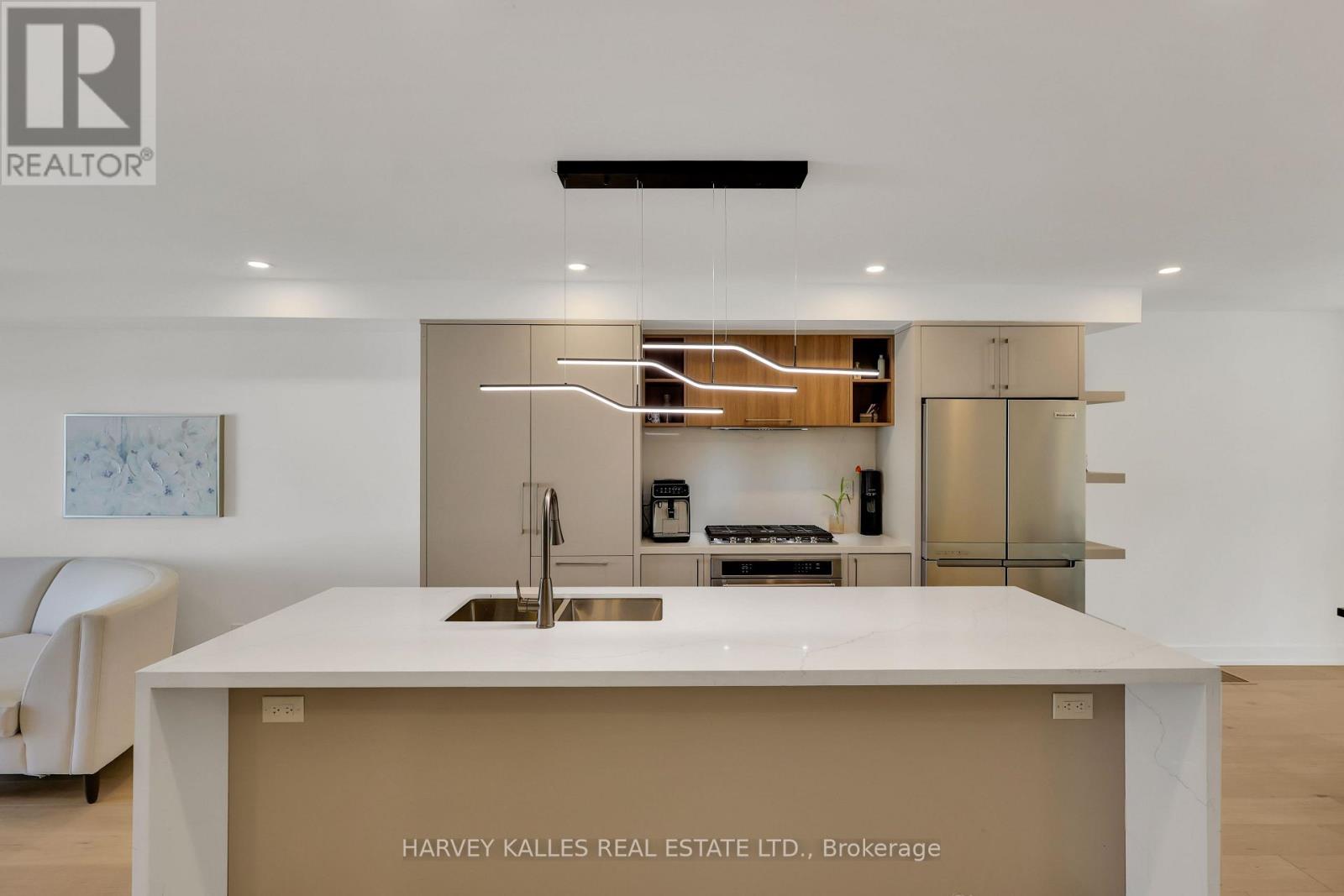 207 SUTHERLAND DRIVE