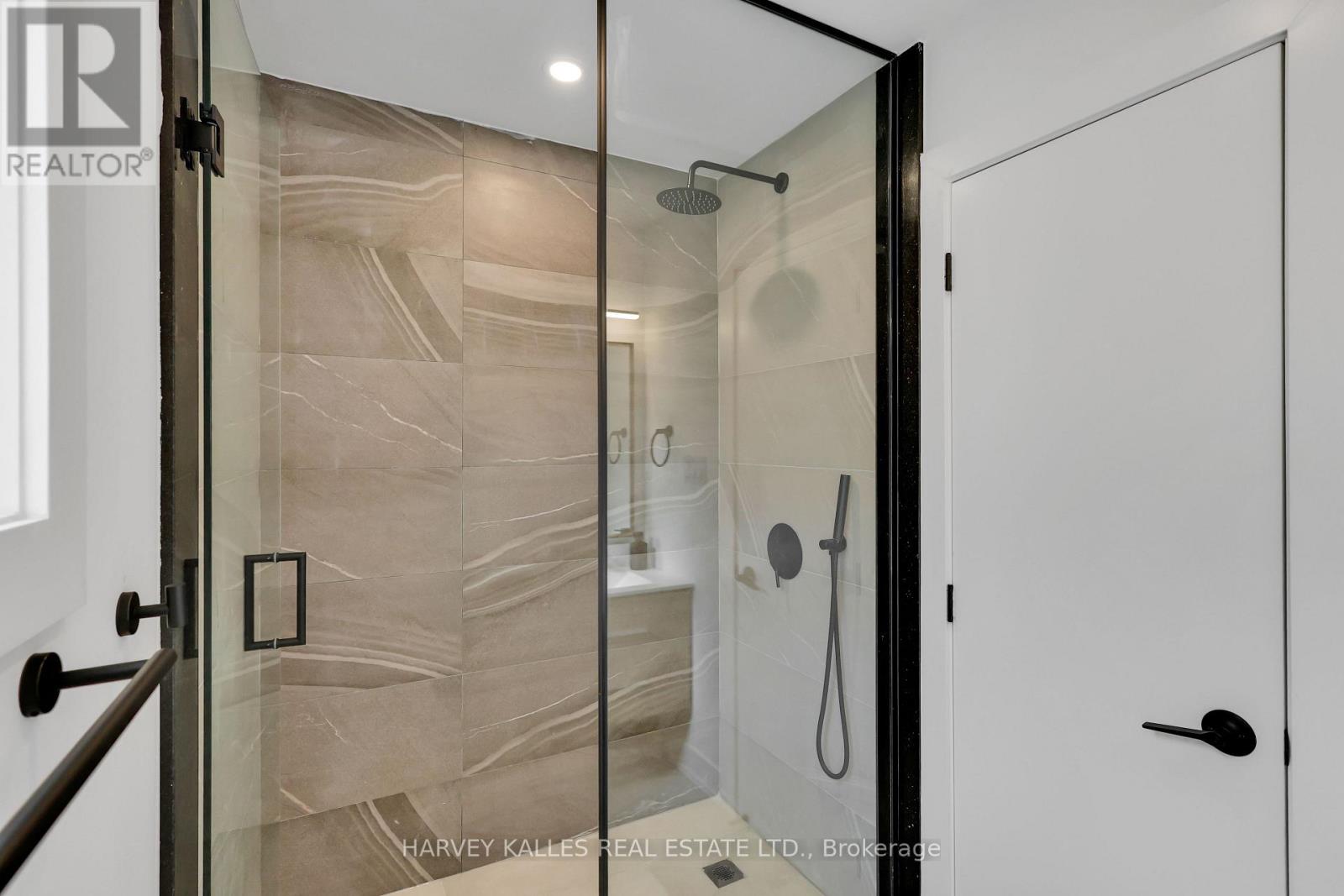 207 SUTHERLAND DRIVE