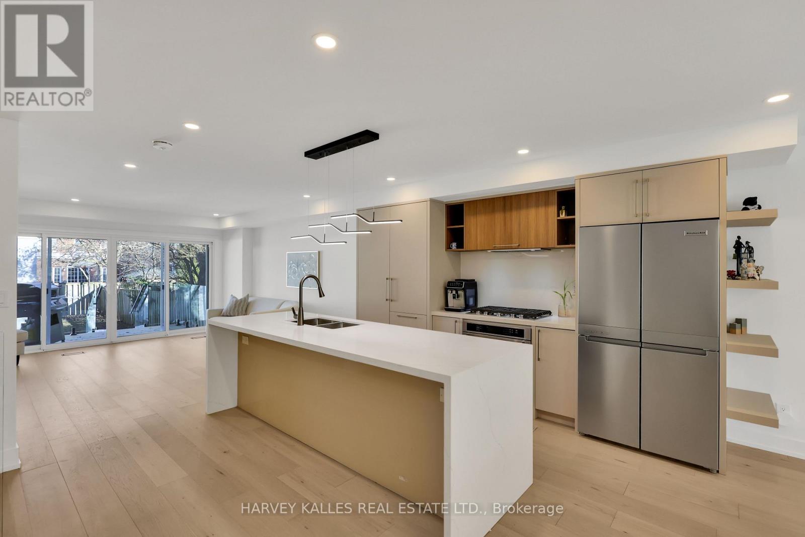 207 SUTHERLAND DRIVE