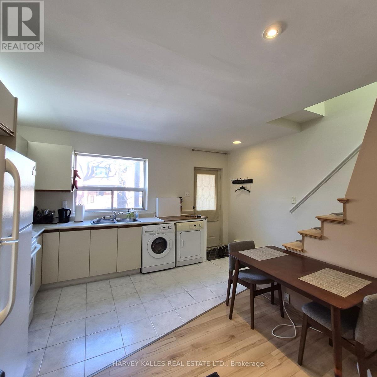 1 - 127 SUMMERHILL AVENUE