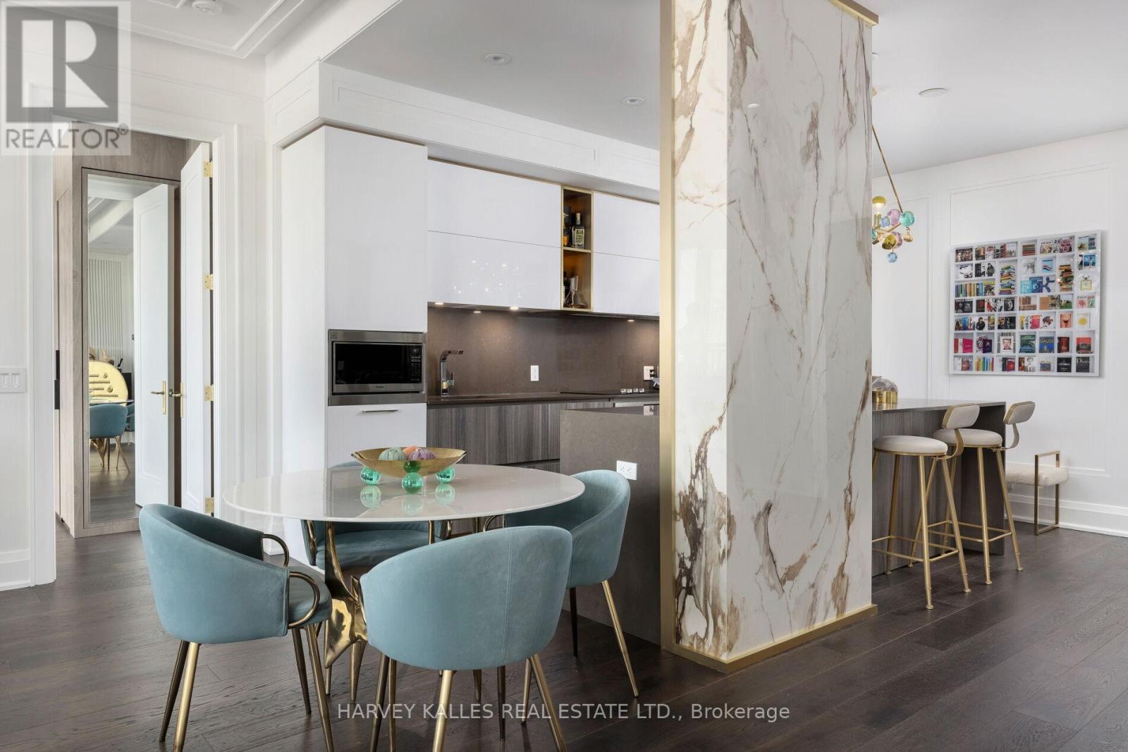 805 - 151 AVENUE ROAD