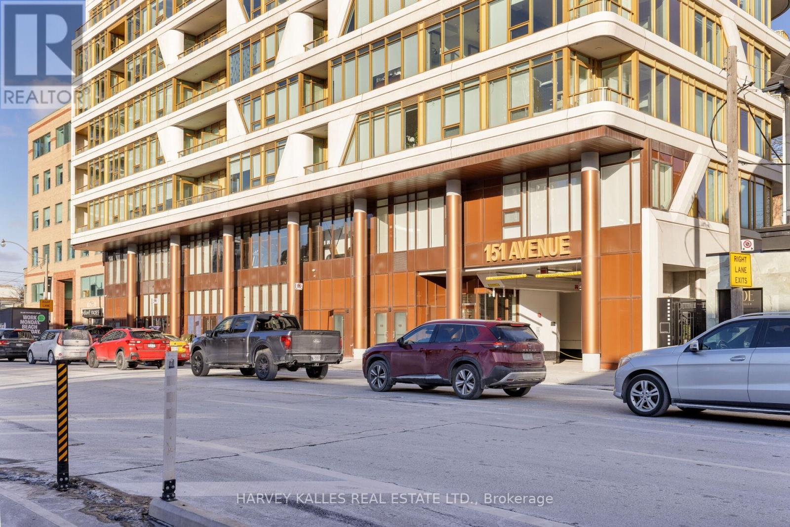 805 - 151 AVENUE ROAD