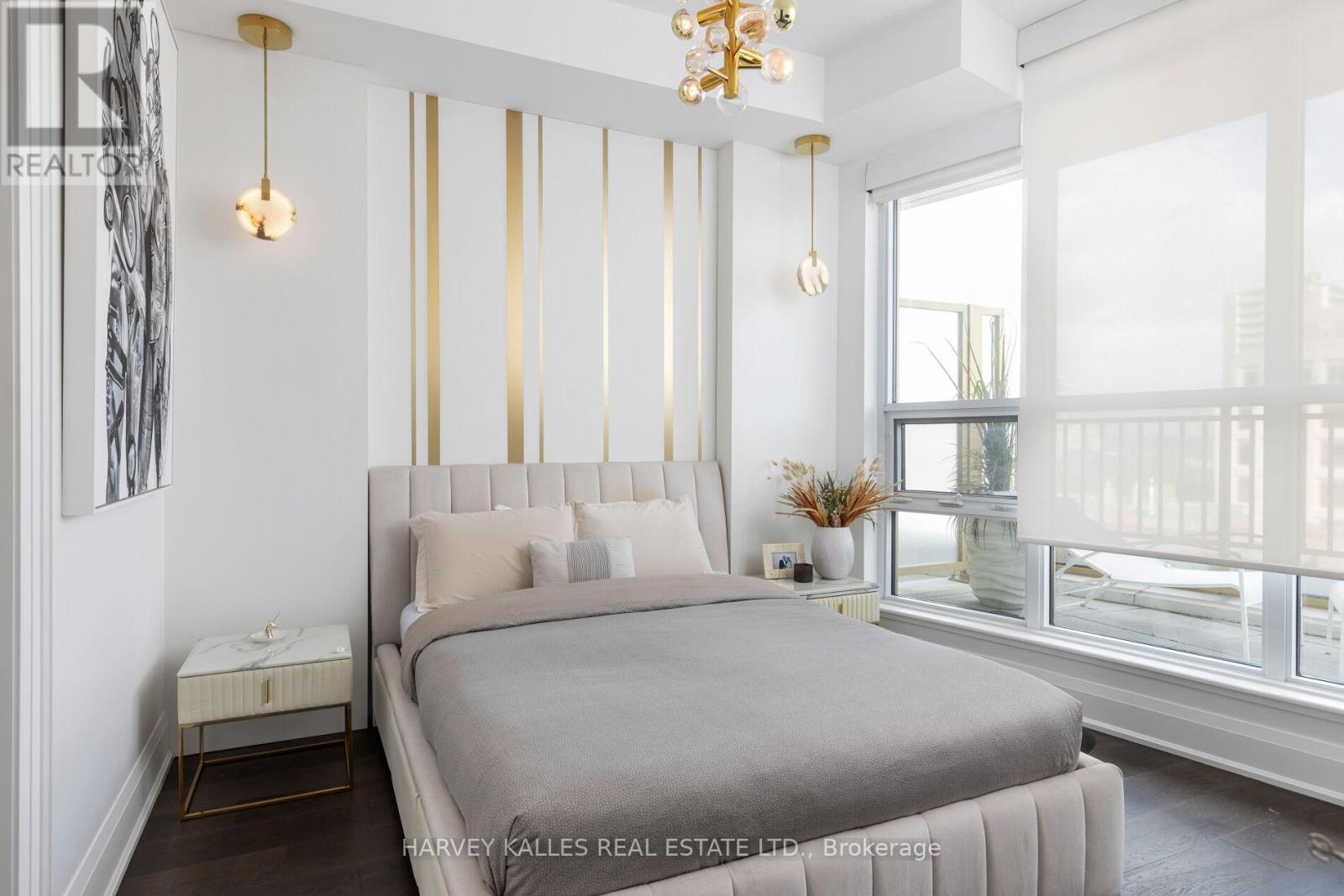 805 - 151 AVENUE ROAD