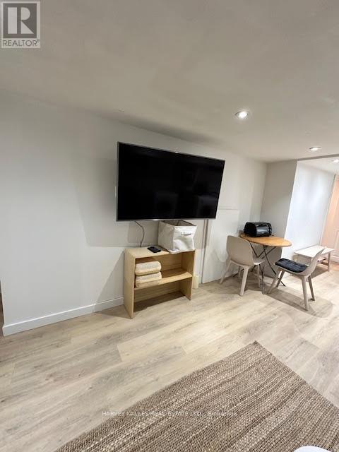 LOWER - 115 NORTHCLIFFE BOULEVARD