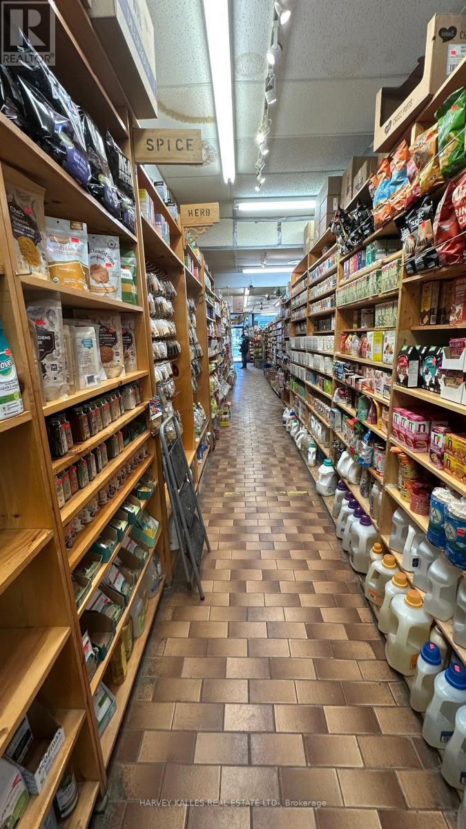 MAIN - 64 KENSINGTON AVENUE