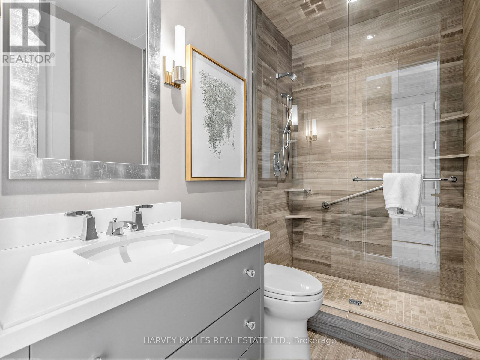 4702 - 50 YORKVILLE AVENUE