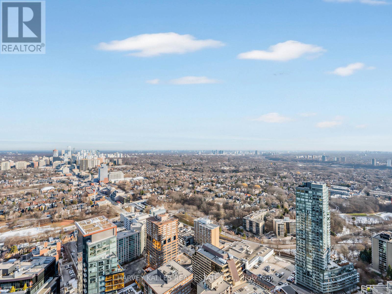 4702 - 50 YORKVILLE AVENUE