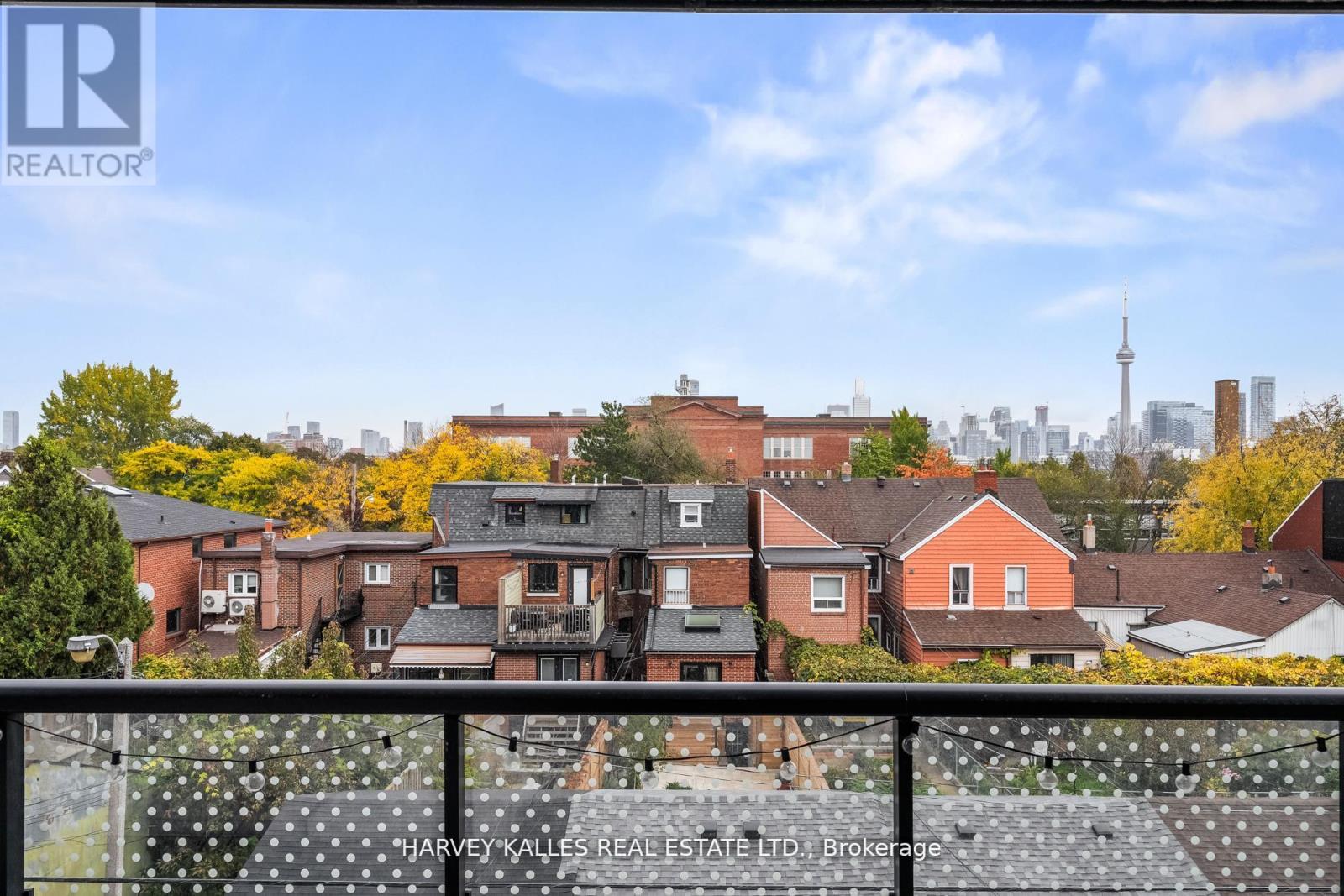 318 - 109 OSSINGTON AVENUE