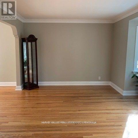 MAIN - 72 MCGILLIVRAY AVENUE