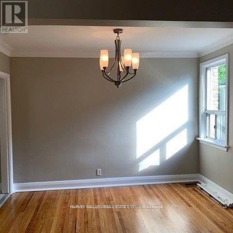 MAIN - 72 MCGILLIVRAY AVENUE