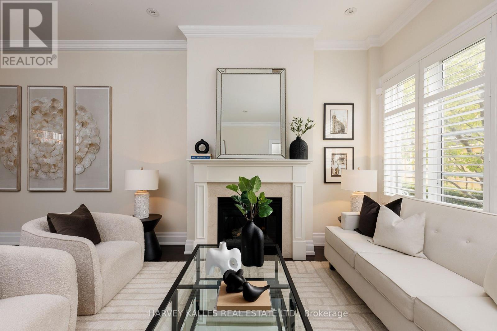 304 - 51 YORK MILLS ROAD