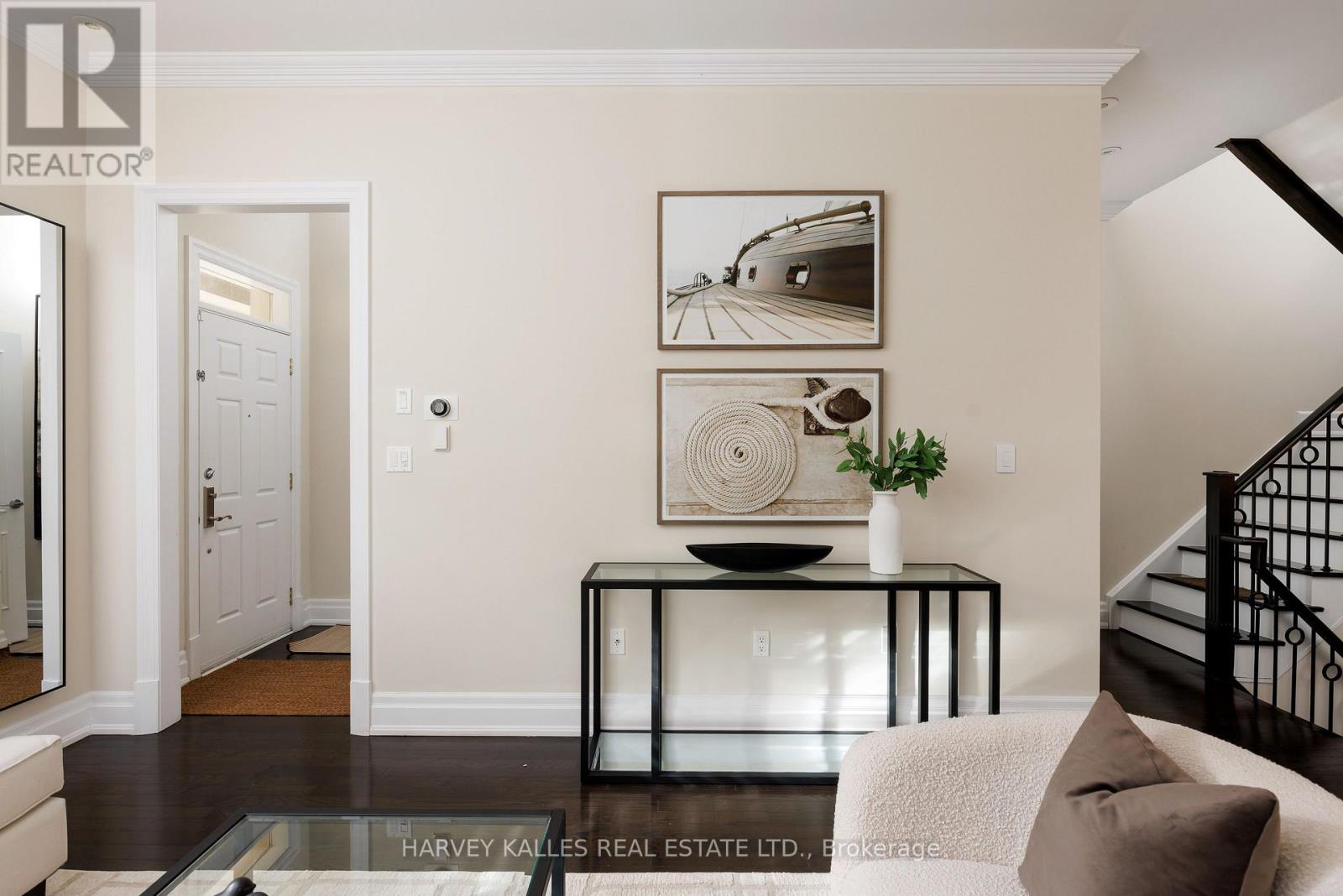 304 - 51 YORK MILLS ROAD