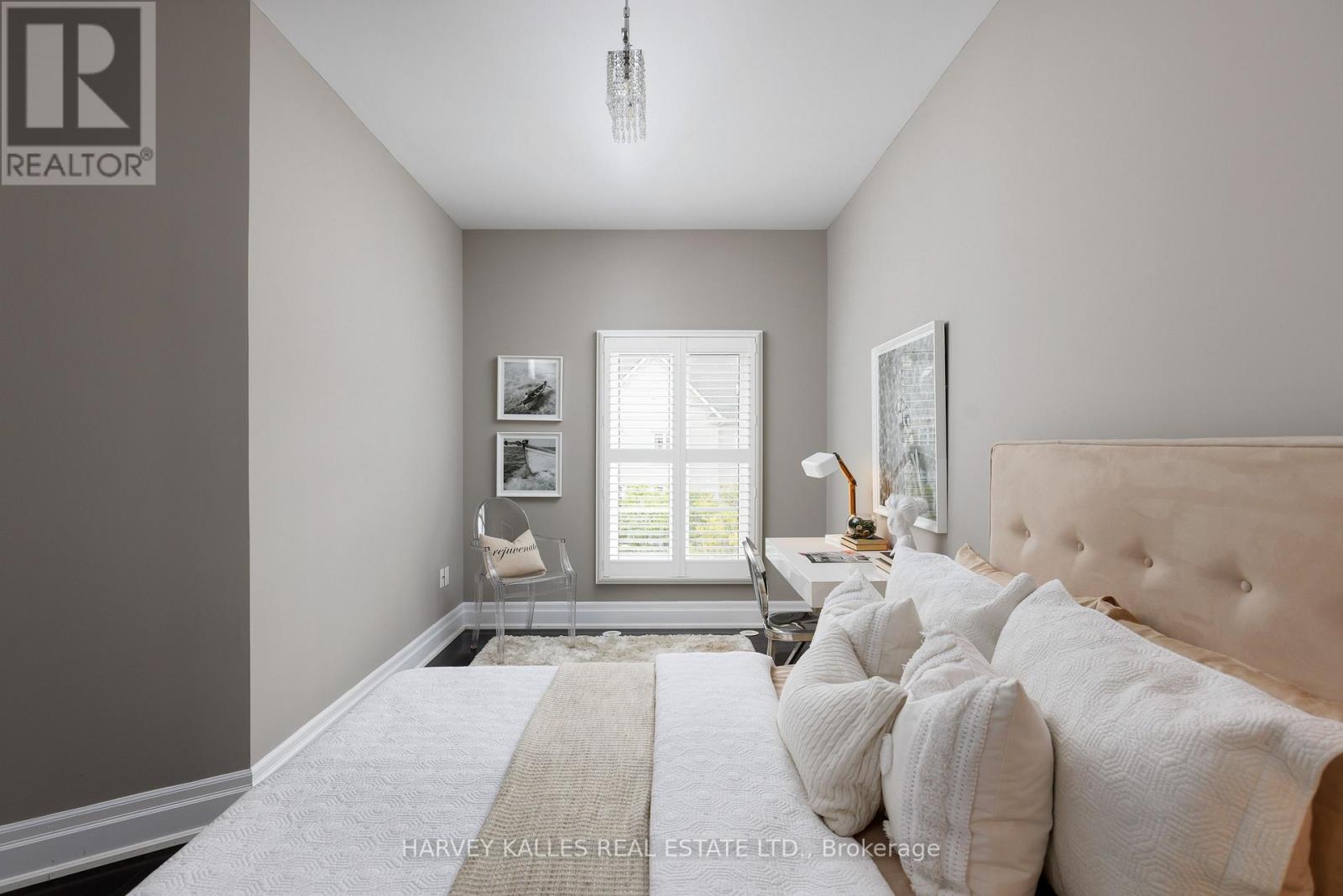 304 - 51 YORK MILLS ROAD