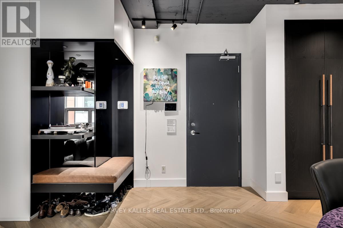 201 - 113 DUPONT STREET