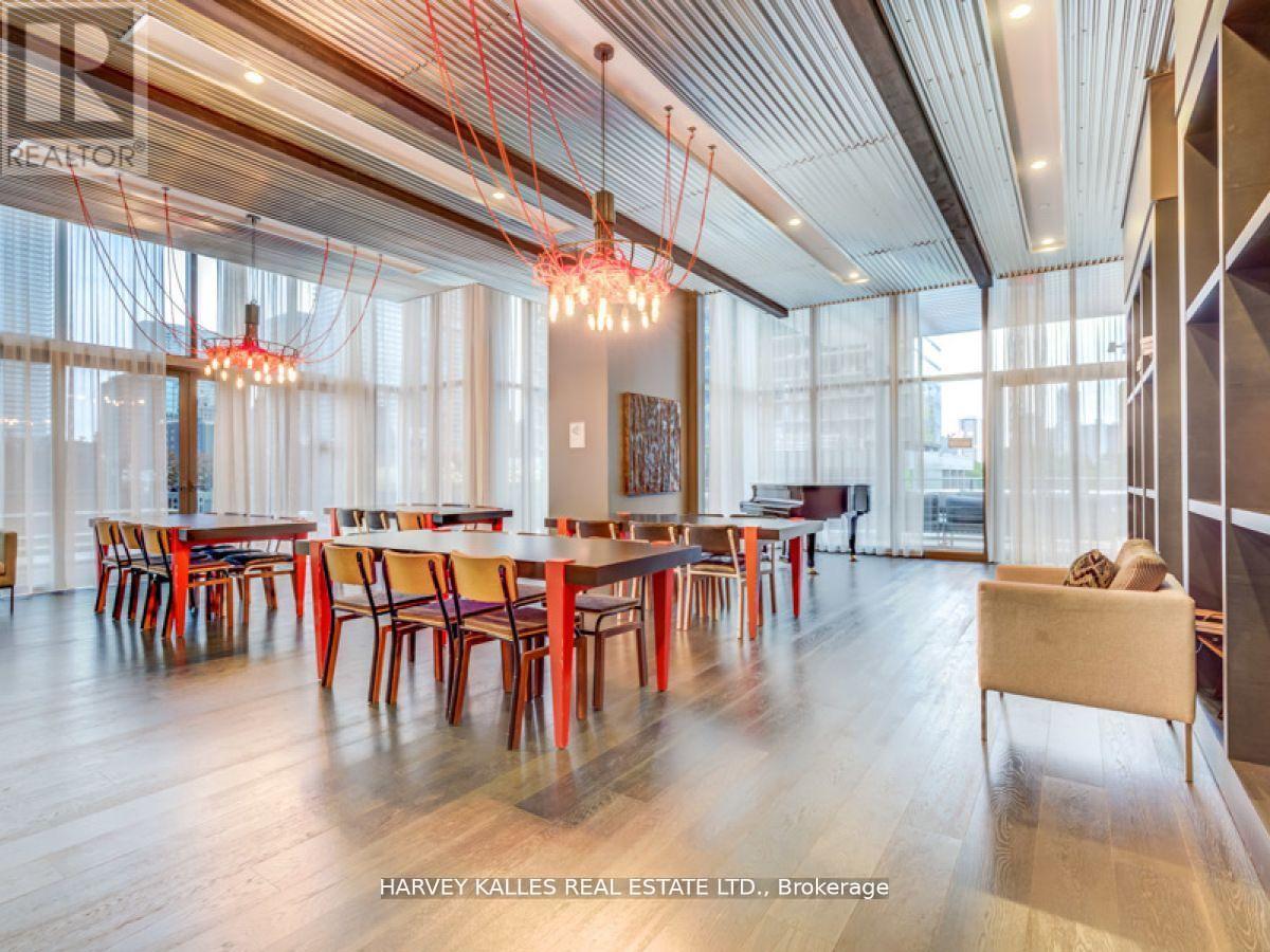 2806 - 5 ST JOSEPH STREET