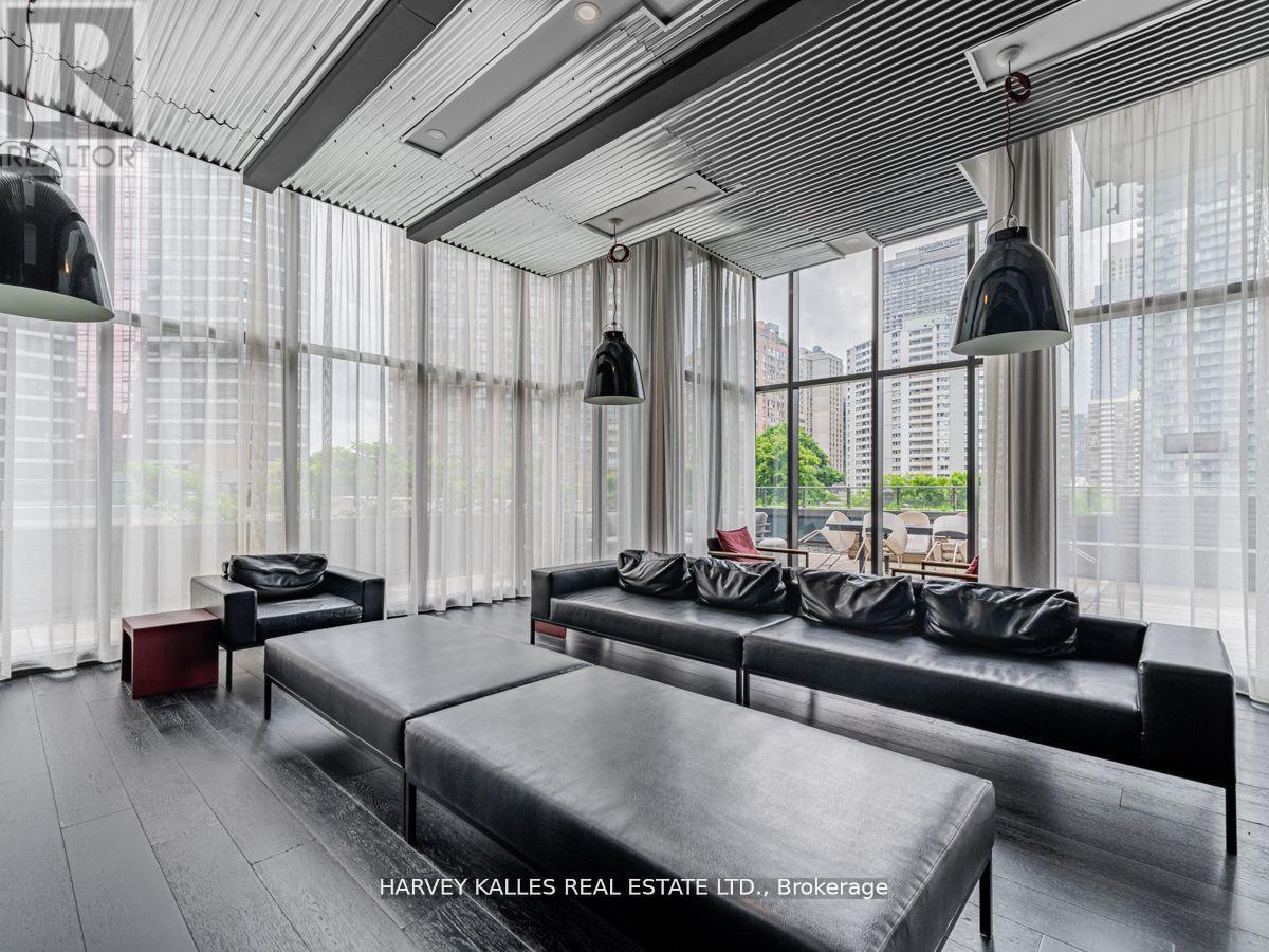 2806 - 5 ST JOSEPH STREET