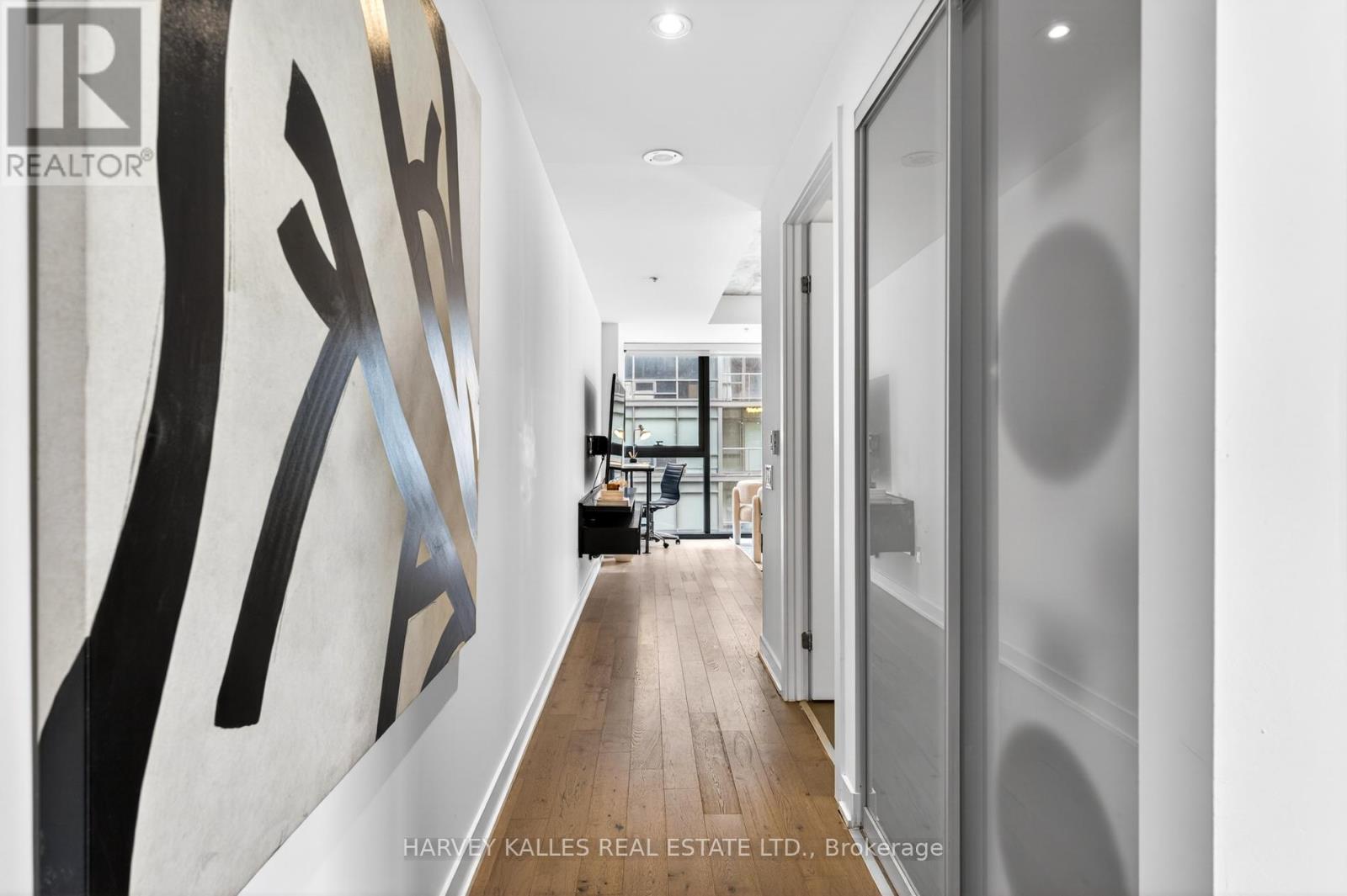 604 - 38 STEWART STREET