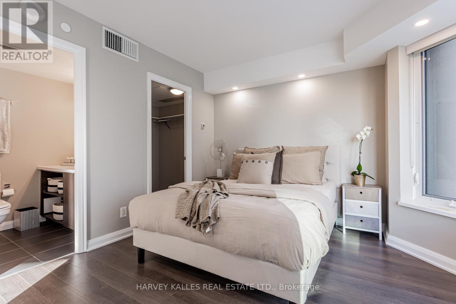 2308 - 155 YORKVILLE AVENUE