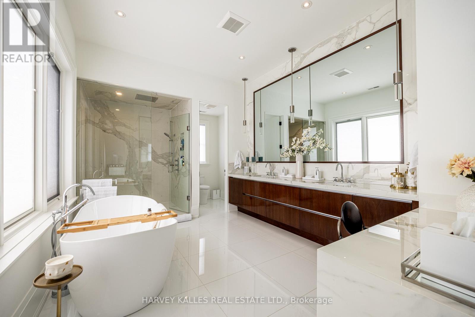 264 CORTLEIGH BOULEVARD