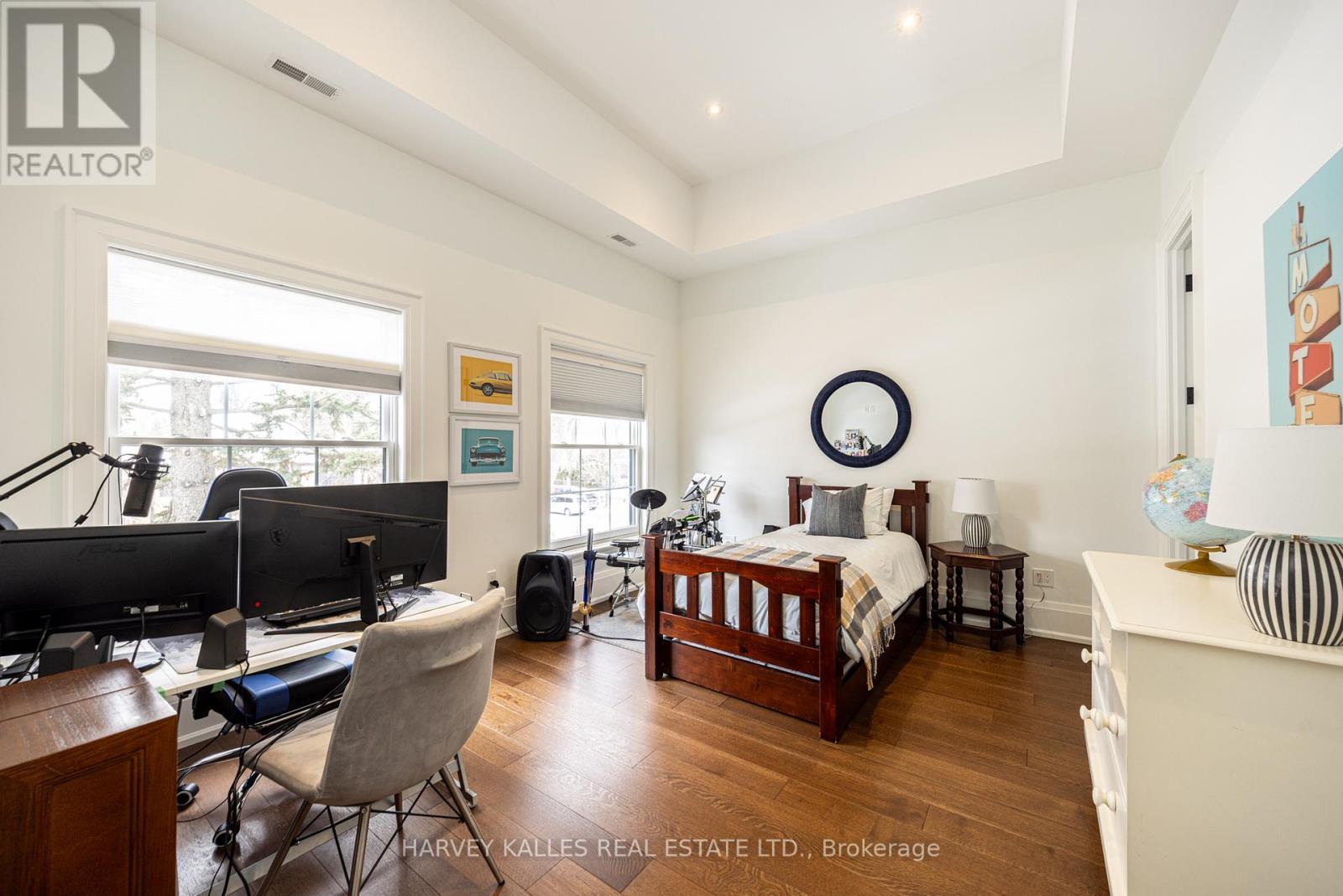 264 CORTLEIGH BOULEVARD