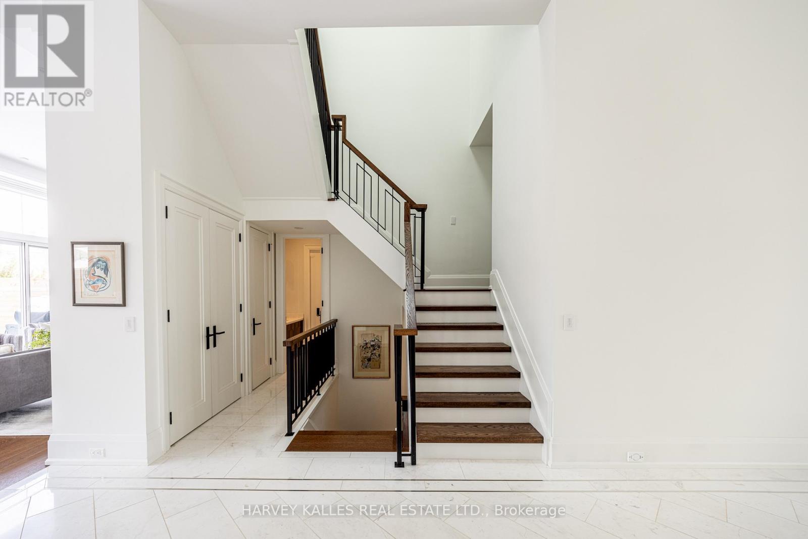 264 CORTLEIGH BOULEVARD