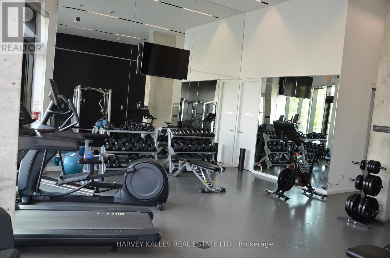 526 - 47 LOWER RIVER STREET