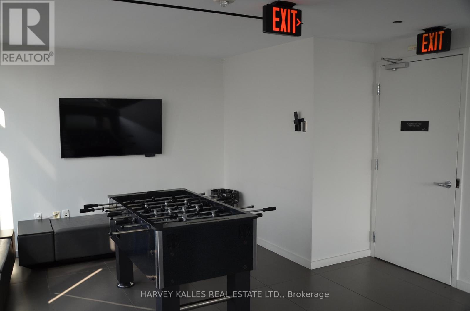 526 - 47 LOWER RIVER STREET