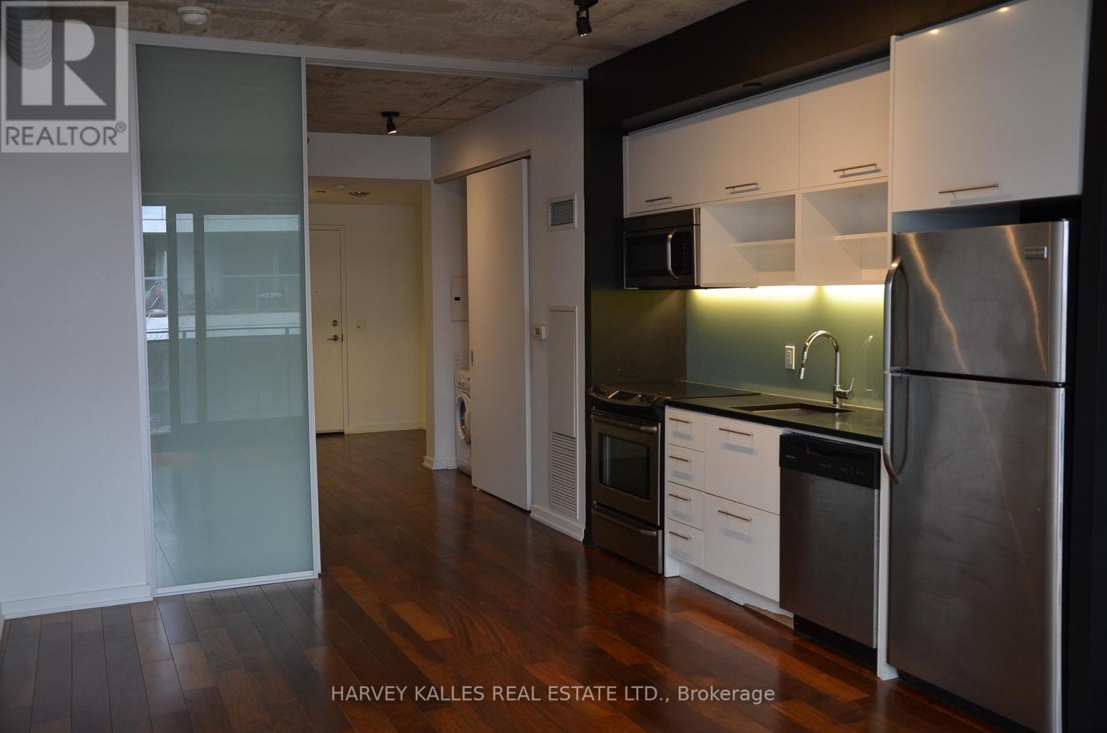 526 - 47 LOWER RIVER STREET