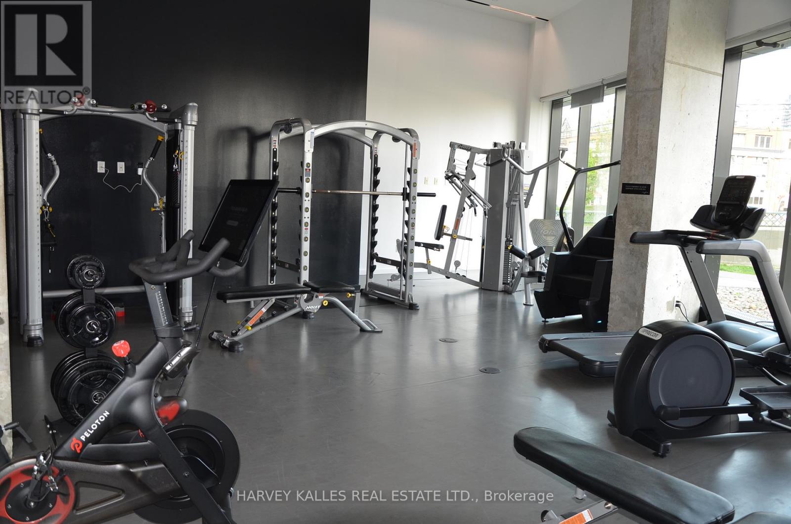 526 - 47 LOWER RIVER STREET